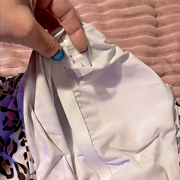 Ladies one piece leopard print swim suit- Sz. M/L - Picture 9 of 11